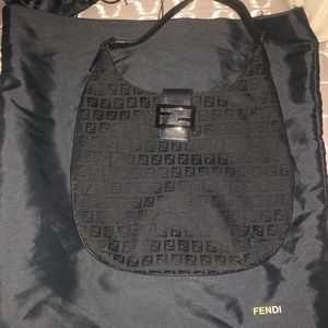 Authentic Fendi vintage black shoulder bag medium